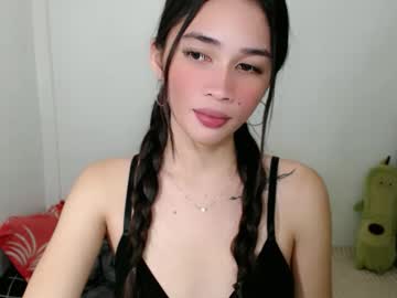 Emelyn_Fuckdoll Chaturbate stream image from April 28, 2026