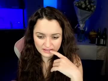 Milanabankss Chaturbate stream image from April 29, 2026