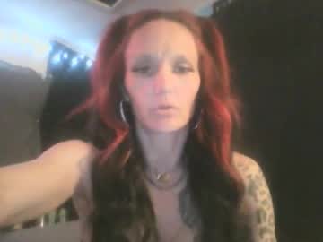 Queennjuuicy Chaturbate stream image from April 29, 2026