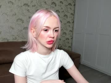 Blondesoulmate Chaturbate stream image from April 29, 2026