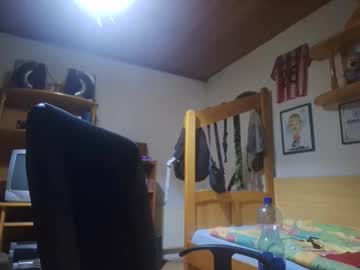 Womanizerr69 Chaturbate stream image from April 29, 2026