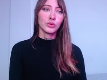 Carmennrusso Chaturbate stream image from April 29, 2026