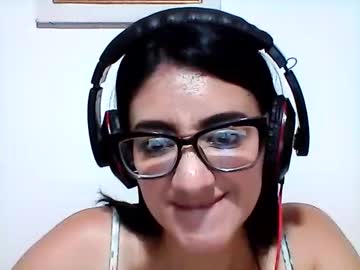 Dakottamonroe Chaturbate stream image from April 29, 2026