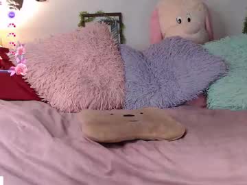 Stephanie_Golden Chaturbate stream image from April 29, 2026