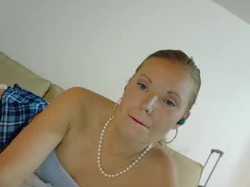 Lilianaslilsecret Chaturbate stream image from April 29, 2026