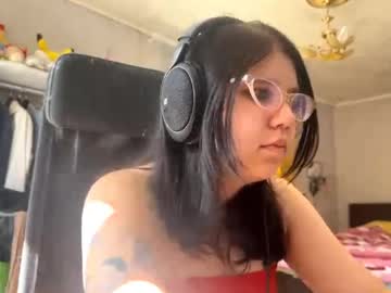Lashandaandrachak Chaturbate stream image from April 29, 2026