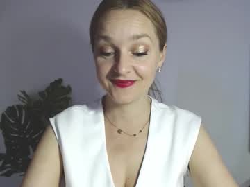 Alicialux Chaturbate stream image from April 29, 2026