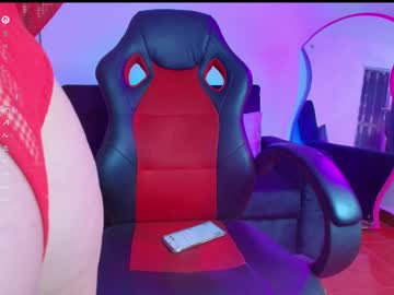 Mollycb Chaturbate stream image from April 29, 2026