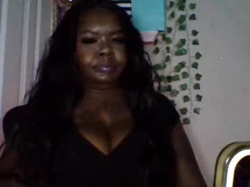 Hawtchoc37 Chaturbate stream image from April 29, 2026