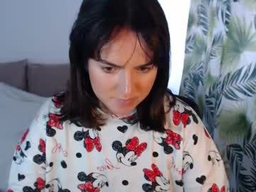 Viviroses Chaturbate stream image from April 29, 2026