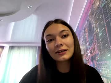 Herlindaviniard Chaturbate stream image from April 29, 2026