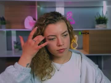 Samanta_Drive Chaturbate stream image from April 29, 2026