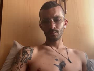 Tommydesirex Chaturbate stream image from April 29, 2026