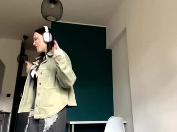 Brunaceasor Chaturbate stream image from April 29, 2026