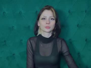 Lexawilds Chaturbate stream image from April 29, 2026