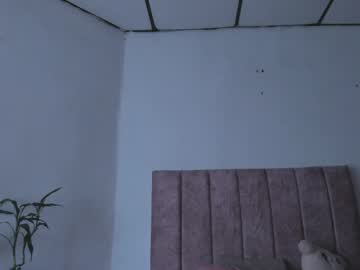 Mila_1wood Chaturbate stream image from April 29, 2026
