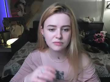 Alexa_Pirs Chaturbate stream image from April 29, 2026