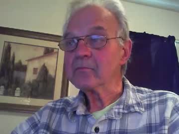Skeeeziks Chaturbate stream image from April 29, 2026