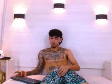 Carlos_Tattooboy Chaturbate stream image from April 29, 2026
