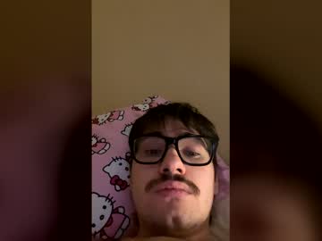 Cloveenjoyer Chaturbate stream image from April 29, 2026
