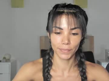 Anahenao Chaturbate stream image from April 29, 2026
