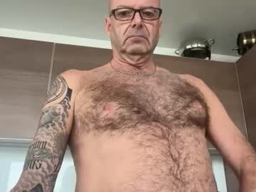 Cunnalingus4569 Chaturbate stream image from April 29, 2026