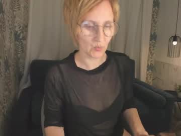 Paris_Cherry Chaturbate stream image from April 29, 2026