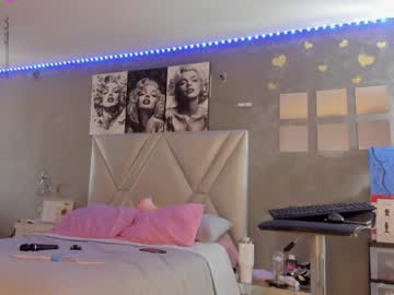 Sexyzoe_69 Chaturbate stream image from April 29, 2026