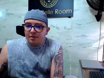 Tayler_Colins_1 Chaturbate stream image from April 29, 2026