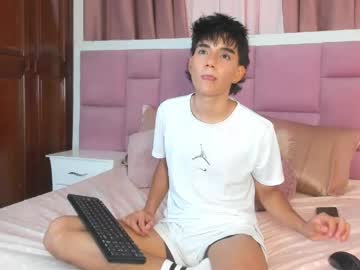 Christopher_Robin4 Chaturbate stream image from April 29, 2026