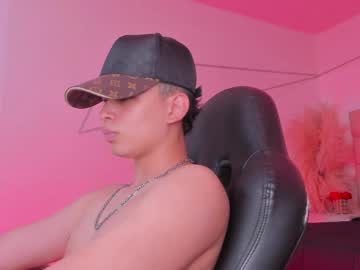 Drakostone Chaturbate stream image from April 29, 2026