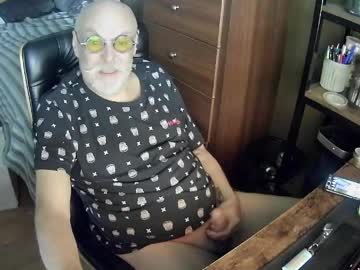 Kbuum68 Chaturbate stream image from April 29, 2026