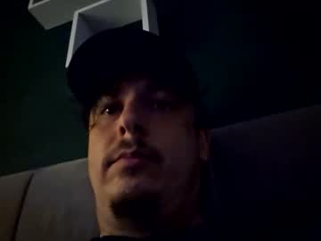 Alannovak8 Chaturbate stream image from April 29, 2026