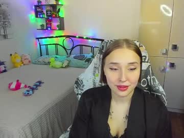 Linatruly Chaturbate stream image from April 29, 2026