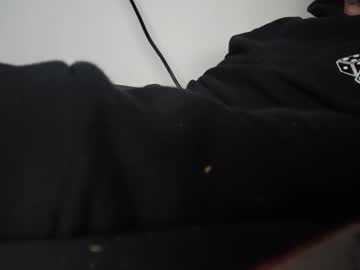 Bubbleg13 Chaturbate stream image from April 30, 2026