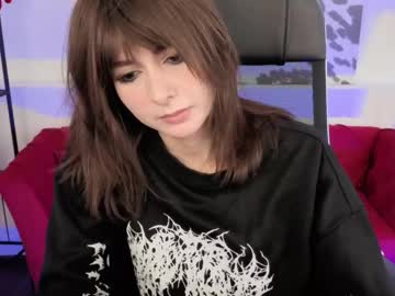 Crystallbloom Chaturbate stream image from April 30, 2026