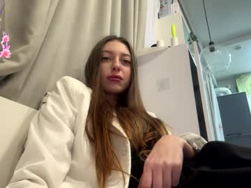 Kymberlyrosenlof Chaturbate stream image from April 30, 2026