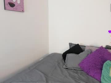 Violett__Golden Chaturbate stream image from April 30, 2026