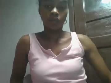 Elodie228680 Chaturbate stream image from April 30, 2026