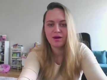Monarise Chaturbate stream image from April 30, 2026