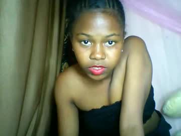 Lara_Belle Chaturbate stream image from April 30, 2026