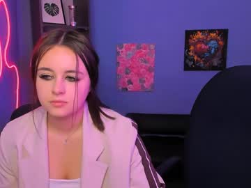 Juliiehunt Chaturbate stream image from April 30, 2026