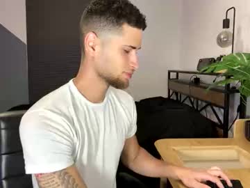 Shiastall Chaturbate stream image from April 30, 2026
