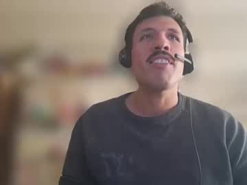 Ezlajfer Chaturbate stream image from April 30, 2026