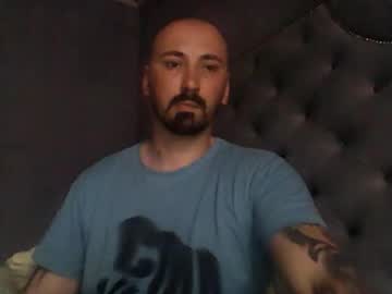 Motog32 Chaturbate stream image from April 30, 2026