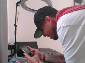 Aaronm7907 Chaturbate stream image from April 30, 2026