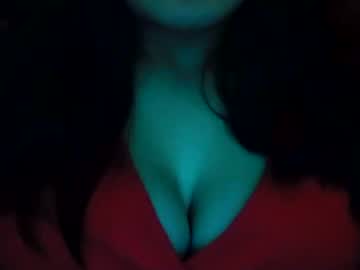 Bloomira01888 Chaturbate stream image from April 30, 2026