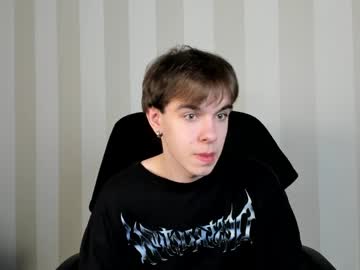 Davebevy Chaturbate stream image from April 30, 2026