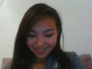 Akarimomoto Chaturbate stream image from April 30, 2026
