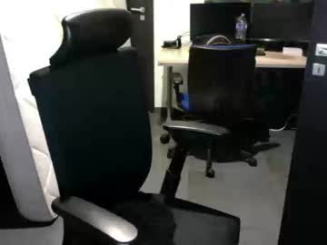 Ken3897 Chaturbate stream image from April 30, 2026